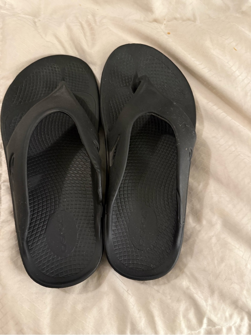 OOFOS Black Women's Flip Flop Sandals